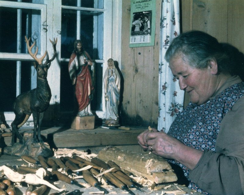 Anda Lisabeta che zipla te stua Anda Lisabeta che zipla te stua