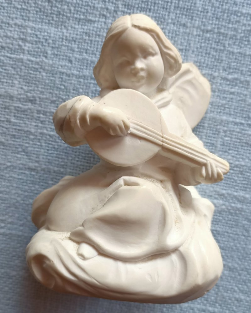 Angiul desmazà da anda Sophie Angiul desmazà da anda Sophie